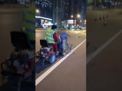 دو قطعه بدون هوا اسپری خط نوار دار ماشین علامت گذاری جاده